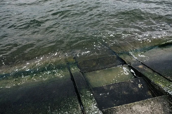 海边散步