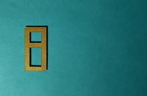 矩形棕色插图 矩形棕色插图