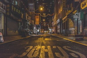 照片，照明，城市街道，建筑，建筑，基础设施，道路，街道