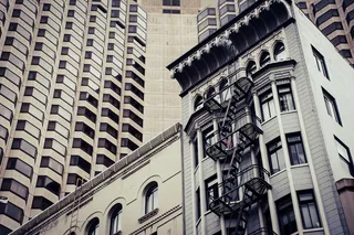 灰色混凝土建筑照片