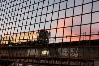 美国，纽约，威廉斯堡，威廉斯堡桥，l列，威廉斯堡布鲁克林，日落，天空