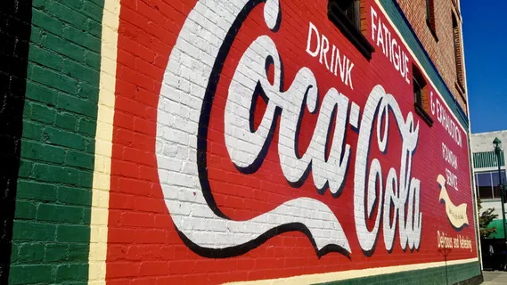 美国，亨德森维尔，建筑，文本，红色，传播，西文，建筑结构