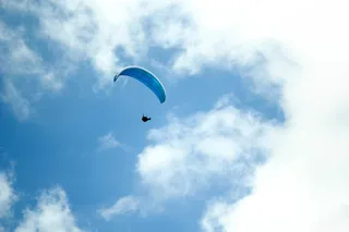 休闲活动，冒险，滑翔，天空，降落伞，蓝色，飞行伞，自然