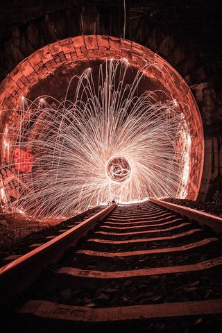 火车，铁轨，铁轨，火花，火花的效果，烟雾，颜色