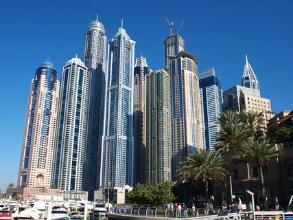 摩天大楼，大城市，u a e，建筑，建筑外观，建筑，办公楼外观，建筑结构