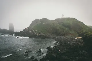 风景照片，山，身体，水，近，绿色，灰色，天空