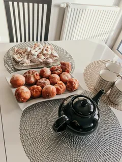 胖星期四，房子，巴德，甜甜圈，法沃基，茶，水壶，公寓