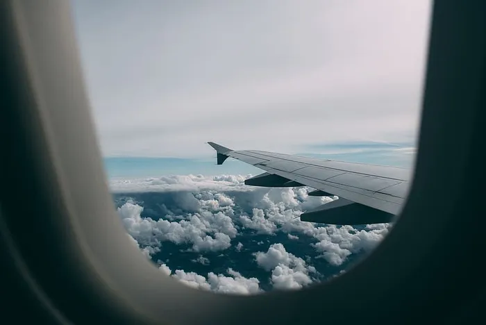 照片，飞机机翼，云，飞机，窗户，机翼，飞行，旅行