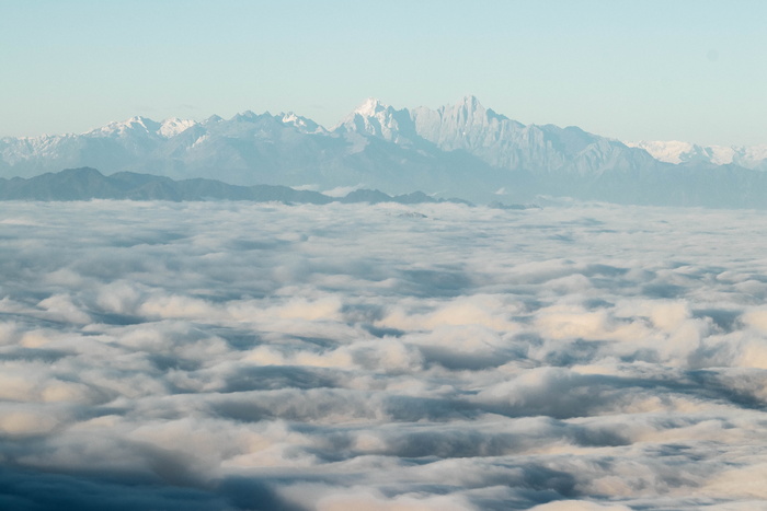 白天的山脉、自然、户外、山脉、风景、山脉、景观、云