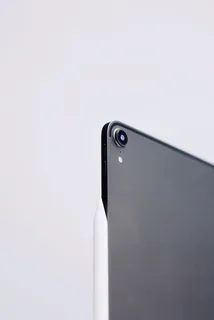 黑色安卓智能手机