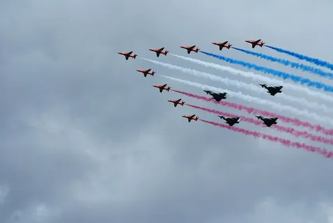 战斗机，释放，急流，台风，红箭，特技飞行，编队，bae hawk教练机