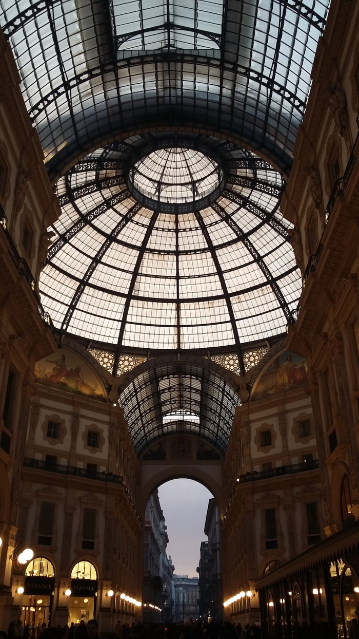 米兰vittorio emanuele画廊，建筑，玻璃，建筑结构，低角度视图，天花板，室内