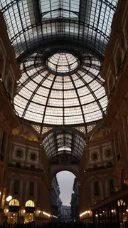 米兰vittorio emanuele画廊,建筑,玻璃,建筑结构,低角度视图,天花板,室内 米兰vittorio emanuele画廊,建筑,玻璃,建筑结构,低角度视图,天花板,室内