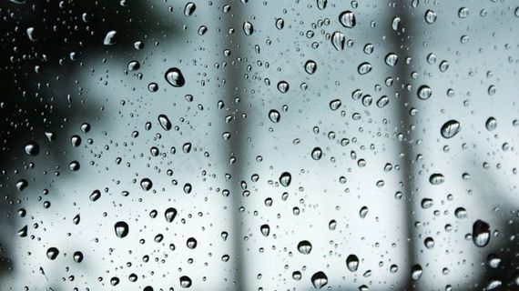 4种不同效果的下雨、雨水笔刷素材