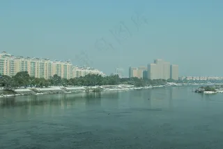 江北岸景色图片