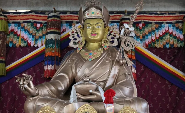 莲花生大士图片