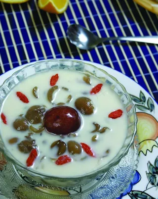 桂圆红枣奶茶图片