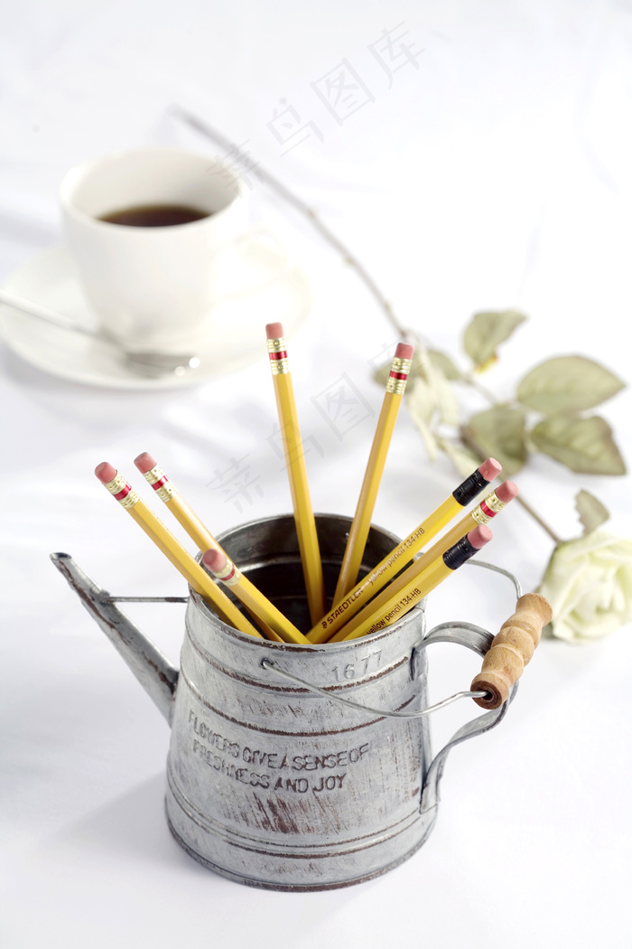 创意笔筒 唯美静物图片