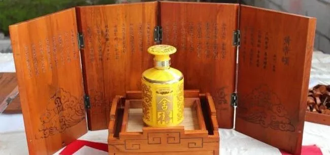 酒盒图片