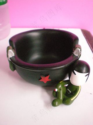 创意烟灰缸图片