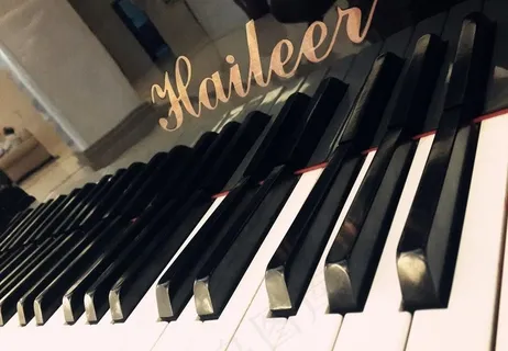 钢琴图片