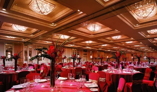 宴会厅鲜花