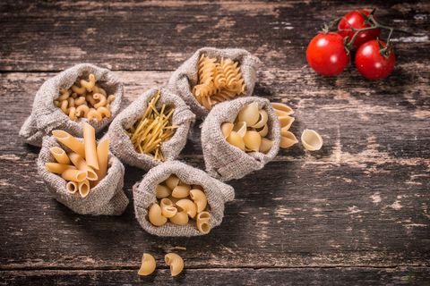 意大利面与番茄摄影