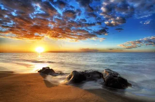 美丽的海面日落风景