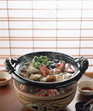 砂锅火锅图片