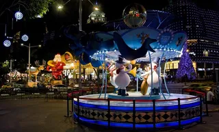 新加坡 圣诞夜 乌节路上的节日气氛...