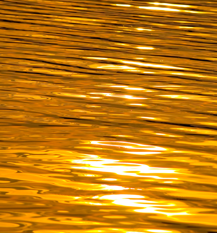 日落湖为液体黄金