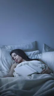 睡觉的外国美女高清摄影图片 睡觉的外国美女高清摄影图片