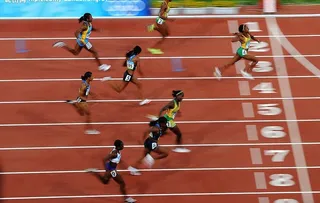 北京奥运女子百米夺冠瞬间图片