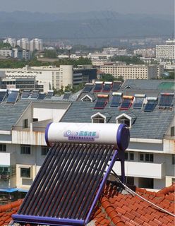 太阳能热水器图片