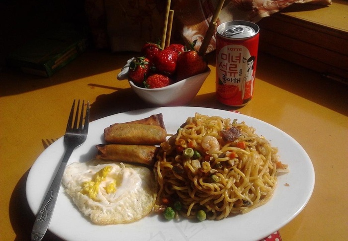 自制意面美食图片