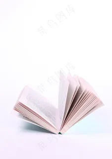 翻动的书图片