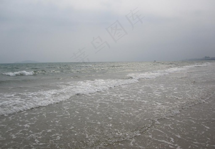 大海上潮图片