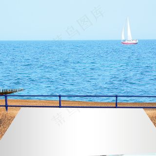 海面帆船背景