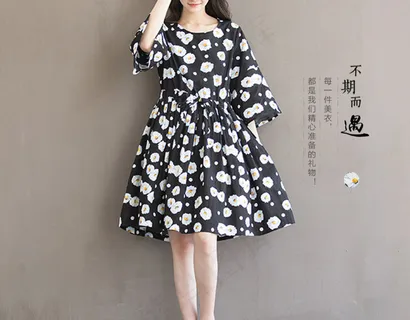 天猫花朵连衣裙详情