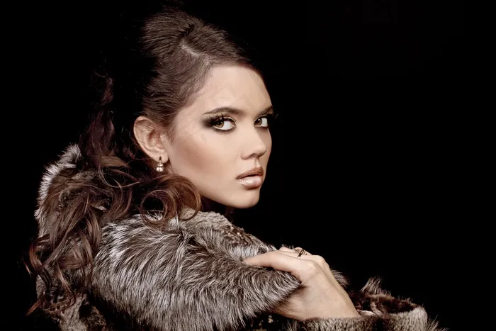 皮草性感美女图片