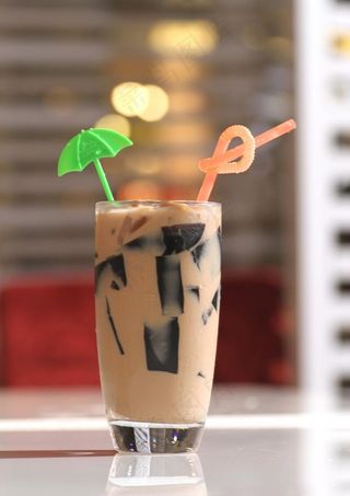 烧仙草奶茶图片