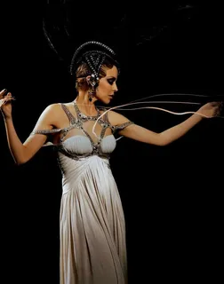 凯莉·米洛图片