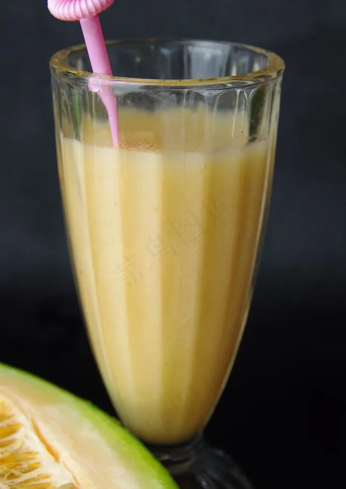 鲜榨哈密瓜汁图片