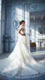 拍婚纱照的外国美女高清摄影图片