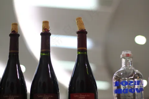 酒瓶图片 酒瓶图片