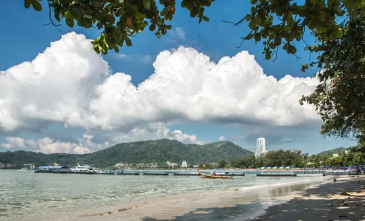 芭东海滩图片
