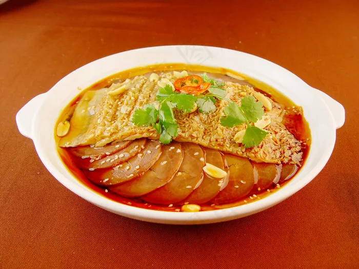 野菜拌牛杂图片