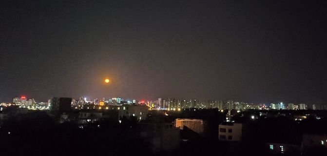 城市的夜空