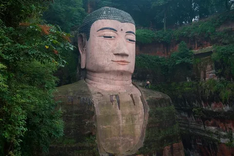 四川乐山大佛 四川乐山大佛
