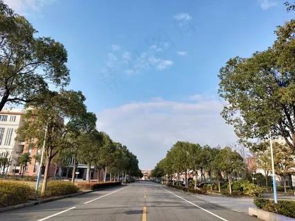 通往前方的道路